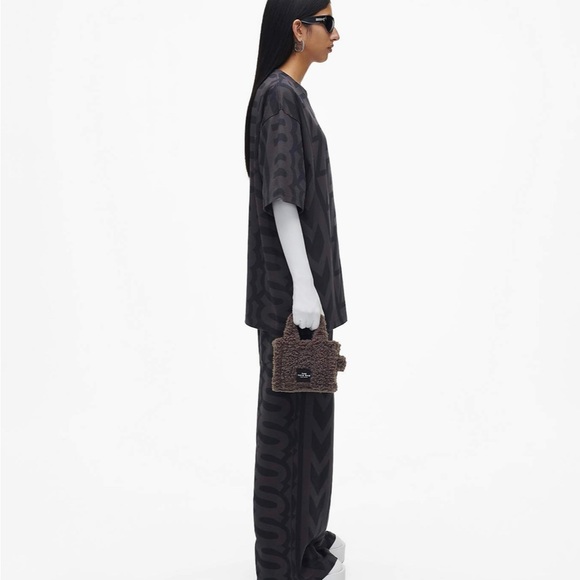 Marc Jacobs The Teddy Small Tote Bag - Picture 3 of 4